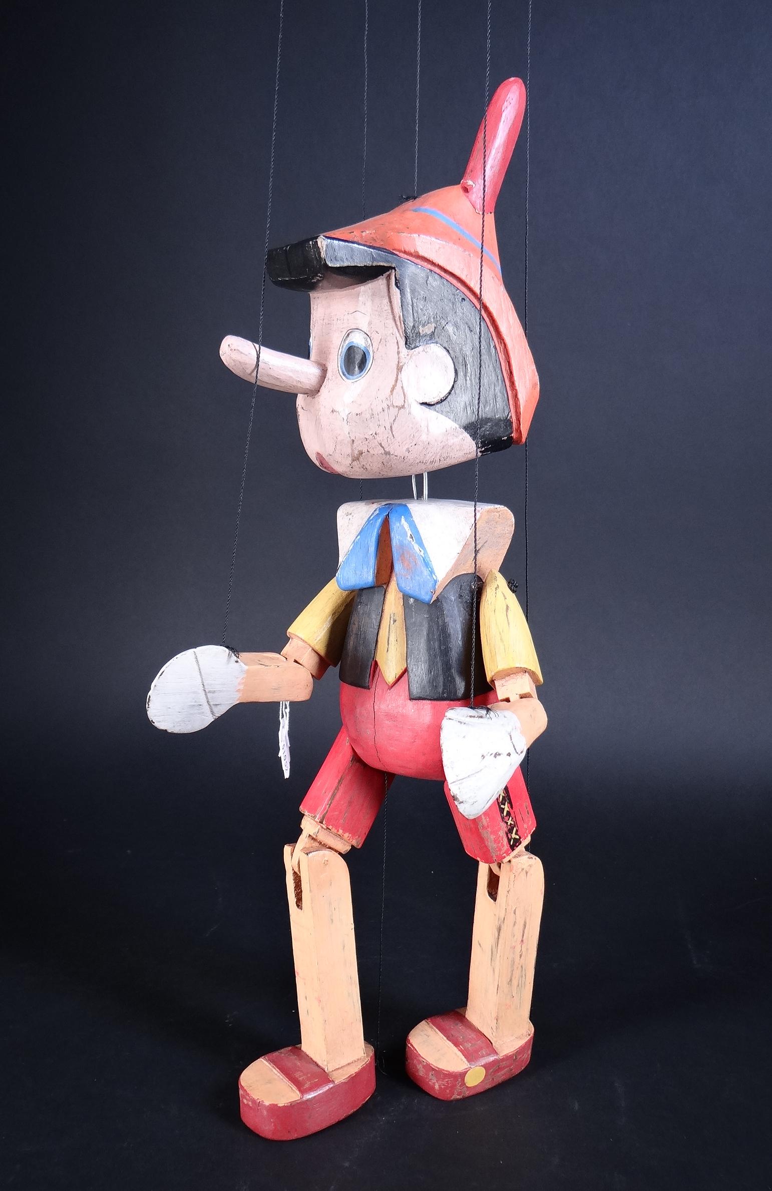 Jouet : Marionnette en bois d'après Pinocchio