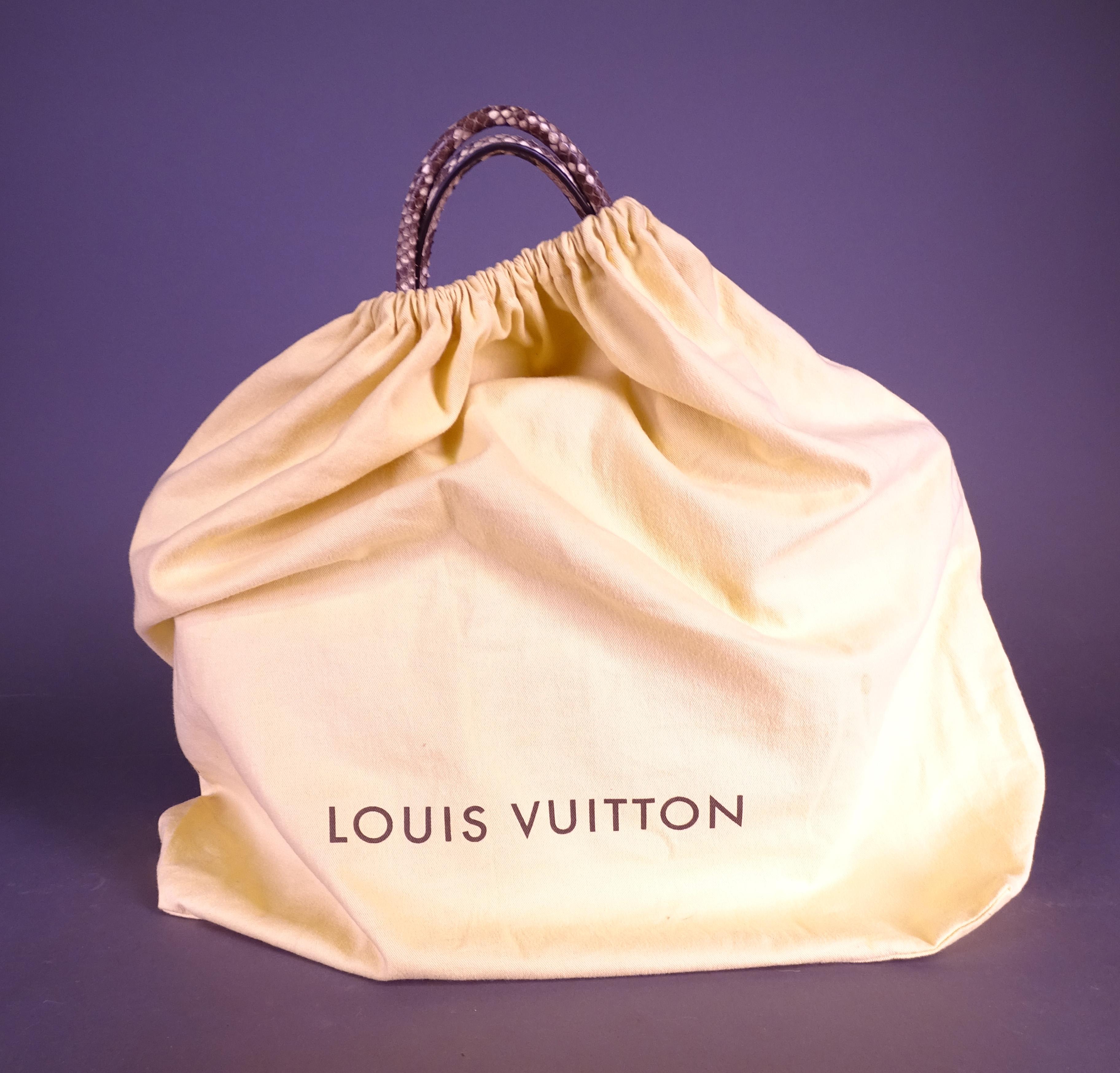 Louis Vuitton Lockit Mm Python Veau Cachemire Tote