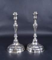 Argenterie: paire de chandeliers poinçon de Mons 1776 H:27cm 720gr