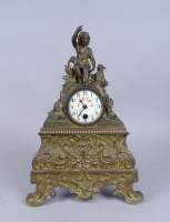 Horlogerie: Horloge pendule à poser en bronze doré surmonté d'un jeune berger (m