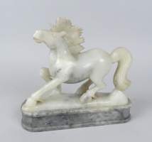 Sculpture: Albatre -Cheval- 15x20cm sur socle en marbre