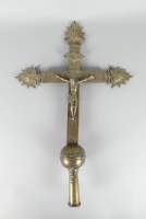 Objets: Croix de procession en cuivre fin 17eS début 18eS (usures, rest) H:65cm