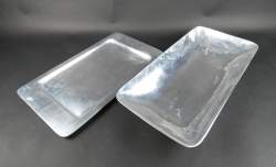 Argenterie: Plateaux en aluminium argenté (2pcs) cachet sous la base CIBICI made