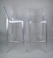 Meuble: Paire de tabourets/ chaises de bar en acrylique transparent H:104cm