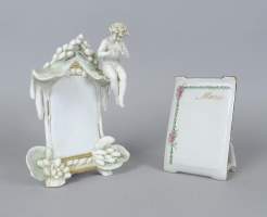 Céramique: 2 porte-menus en porcelaine début 20eS: 1 en biscuit putto musicien H
