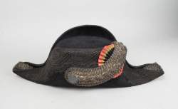 Militaria : Bicorne de commissaire de Police Belge marquage int JULES FONSON Bruxelles