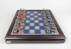 Jeu : echiquier/ jeu d'échecs (rayures) - Bataille de Waterloo - par Franklin MINT édité en 1984