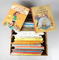 BD : lot de (+/ - ) 40 BD et livres ( bon état à ds l'état)