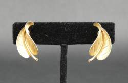 Bijou : Paire de boucles d'oreilles clips - Feuilles - en or jaune 18K