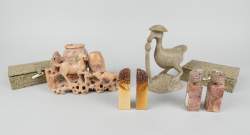 Asiatique : 2 sculptures et 4 cachets/sceaux vierge en stéatite/ pierre de lard