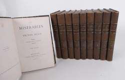 Livre : Victor Hugo - Les Misérables - (bel état , légère usure ext. , pt taches rousseurs) 10 volumes in - 8 de 1862 dos à nerfs demi - chagrin à coins Bruxelles ed LACROIX