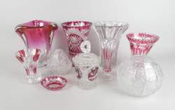 Verrerie: objets en verre et cristal dont vases, bombonière, vide-poche (ecl) (1
