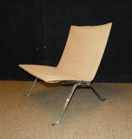 Meuble : Chaise KJAERHOLM Poul