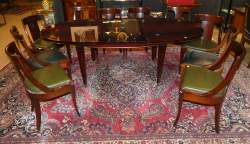 Meuble: Table et chaises (2 différents modèles) de style EMPIRE en acajou et pla