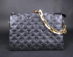 Mode : Sac Louis Vuitton en cuir (très bel état) modèle - Coussin -