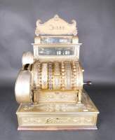 Objet : Caisse enregistreuse - NATIONAL DAYTON OHIO USA - en métal patiné doré (etat d'usage , à réviser , pas de clés) début 20eS