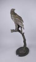 Sculpture: en bronze -Rapace sur sa branche- signé DEBUT Marcel