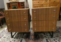 Meuble : Paire de petites commodes (usure d'usage) en bois métal int tiroirs en abs design GUARICHE Pierre