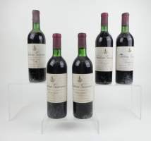 Vin : 5 bouteilles Château Giscours Margaux 3 de 1969 et 1 de 1967 Grand Cru Classé , 1 niveau mi - épaule (2 EA)