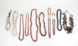 Bijou ethnique : Lot de colliers (10pcs) de perles principalement de cornaline et d'agathe