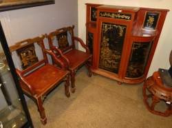 Asiatique : Lot Chine laqué rouge et noir : Bar + 2 chaises + 2 colonnes Chine