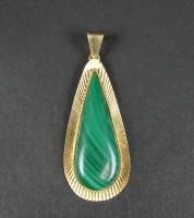 Bijou : Pendentif en or jaune 18K serti d'une goutte de malachite