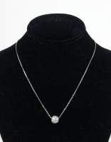 Bijou : Collier/chaîne et pendentif en or blanc 18K serti de pierres incolores