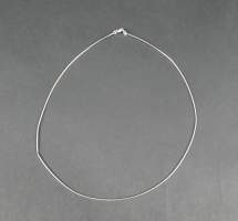 Bijou : Collier en or blanc 18K (maille tordue)