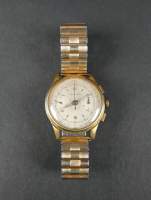 Bijou : montre bracelet d'homme Wall Waych Chronographes et échelle tachymétrique mouvement à remontoir (en état , usures)