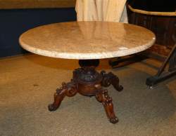 Meuble : Table ronde dessus marbre