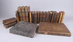 Livres anciens (22pcs) (de très bon état , à état moyen) dont : 6 Tomes d'Aug. THIERRY en 3 vol 1839 , Annales de la province et comte d'hainaut 1648.