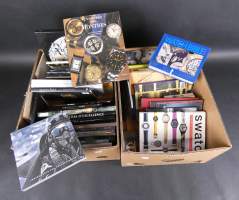 Livres : Lot sur l'horlogerie et sur les montres (2 caisses) (+de45pcs)
