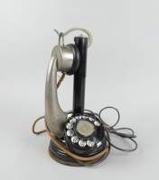 Objet : Téléphone THOMSON N° 19088 mécanisme un peu grippé (usure) H : 29cm