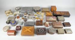 Objet : Lot de diverses boites différentes matières différentes utilisations (en état et ds l'état)