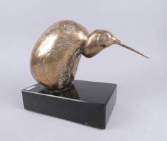 Sculpture : Kiwi en bronze n° 110/500 signé sur socle en marbre