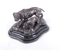 Sculpture : Bronze à patine brune (acc queue) - Chienne et son petit en chasse - signé d'après BARYE Alfred