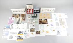 Collection : pièces de monnaie : beau petit lot de pièces en argent et pin's poids + quelques timbes type FDC , CM , etc...