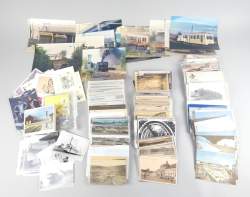 Collection de cartes postales dont thématiques trams trains bus et cartes humoristiques (Spirou Gaston , .) quelques cartes de villages et charbonnages
