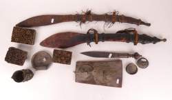 Africain: Lot d'armes et d'objets d'Afrique du Nord
