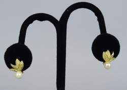 Bijou : Paire de clips d'oreilles en or jaune 18K sertis de perles de culture