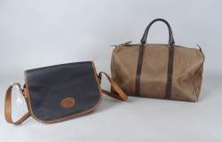 Mode : Sac de voyage Christian Dior en cuir monogrammé (etiquette garanti scotchgard) (usure) , sac à bandoulière Longchamps