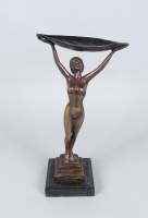 Sculpture : bronze - Jeune femme au plateau - d'après signé PREISS Ferdinand