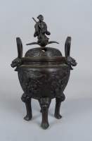 Asiatique : brûle-parfum en bronze chinois décor au dragon début 20eS