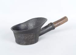 Collection / asiatique : fer à repasser à braises en bronze chinois fin 18eS début 19eS