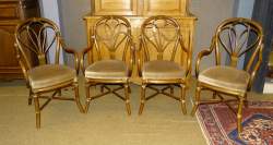 Meuble: 4 chaises MCGUIRE et Hans Kaufeld éditeur en rotin et assise en tissu