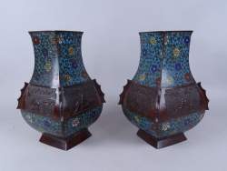 Asiatique : Paire de vases en bronze chinois 1er moitié 20èS
