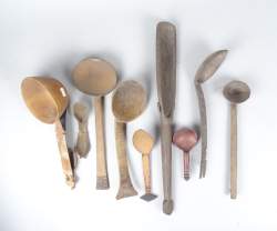Africain: Lot de cuillères ethnographiques (9pcs) Africain: Lot de cuillères ethnographiques (9pcs)