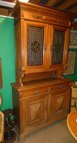 Meuble 2 corps Neo-Renaissance en noyer a/ vitraux, fin 19eS150x51x257