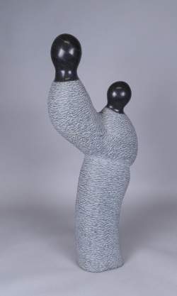 Sculpture: pierre -Mère et enfant- signé JONAH GUTSA GUTSA Jonathan Sculpture: pierre -Mère et enfant- signé JONAH GUTSA GUTSA Jonathan