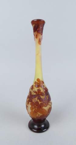 Verrerie : Vase soliflore Art Nouveau signé GALLE Emile Verrerie : Vase soliflore Art Nouveau signé GALLE Emile